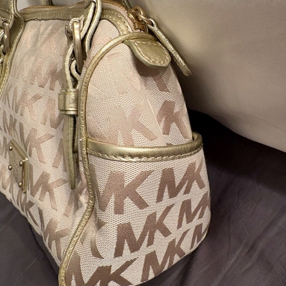 Michael Kors Bag - Picture 3 of 12